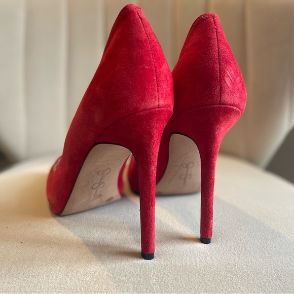Jessica Simpson red stiletto 👠 - Picture 3 of 4